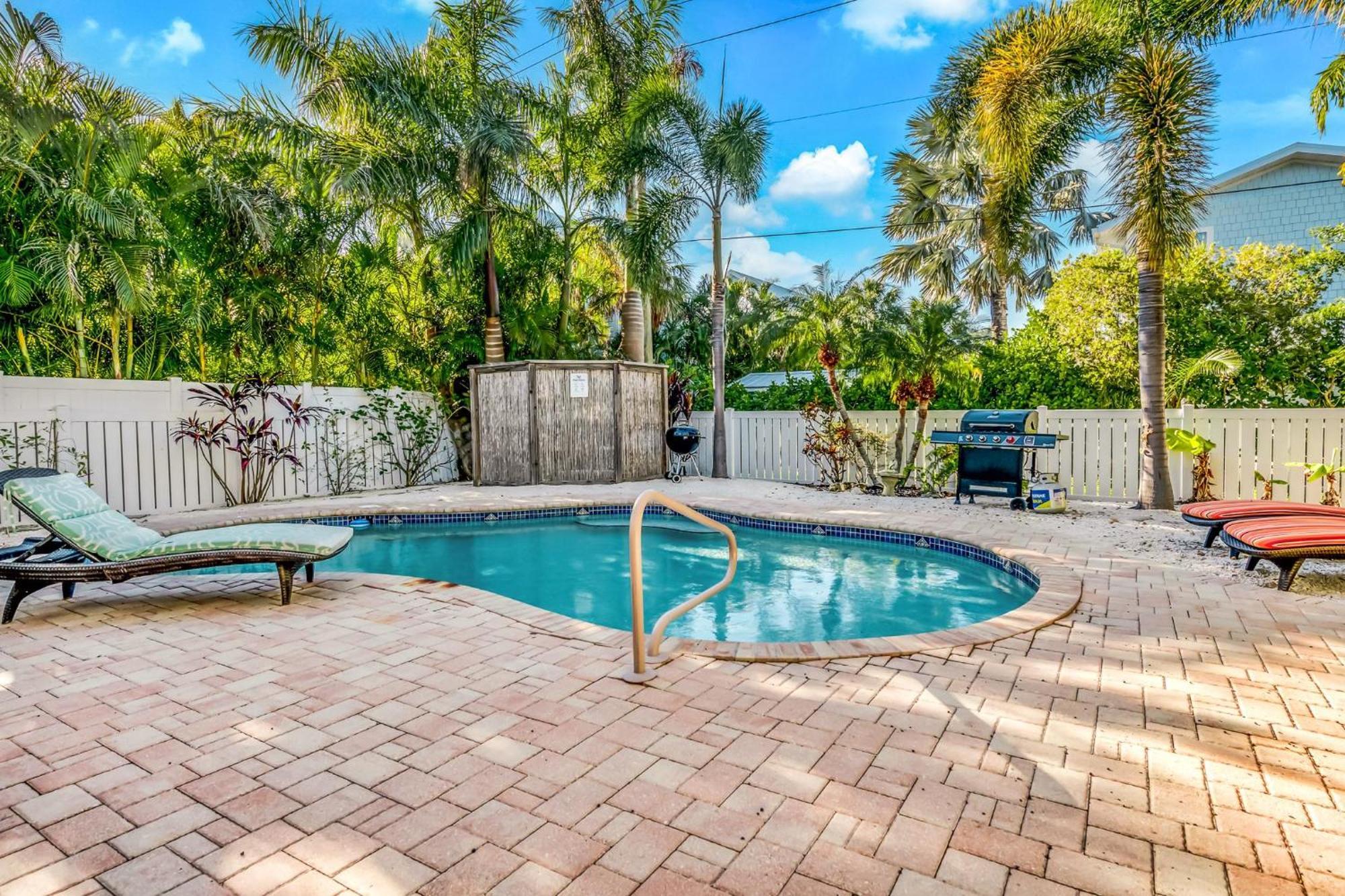 Villa Flip Flops And Fish Tales Anna Maria Exterior foto